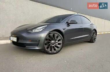 Седан Tesla Model 3 2019 в Тернополі