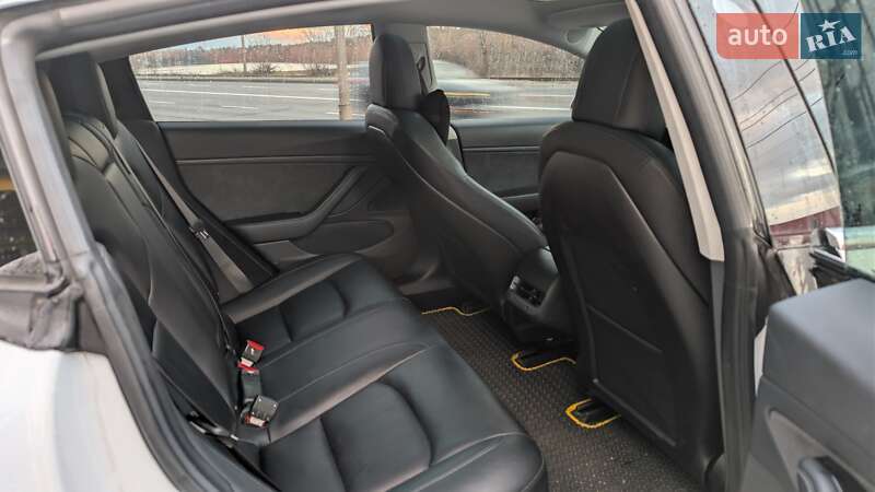 Седан Tesla Model 3 2018 в Хотяновке фото 14 Седан Tesla Model 3 2018 в Хотяновке