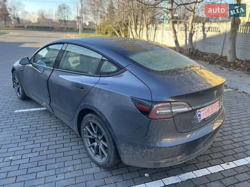 Седан Tesla Model 3 2022 в Луцьку