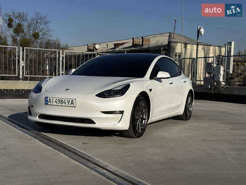 Седан Tesla Model 3 2022 в Киеве фото 4 Седан Tesla Model 3 2022 в Киеве