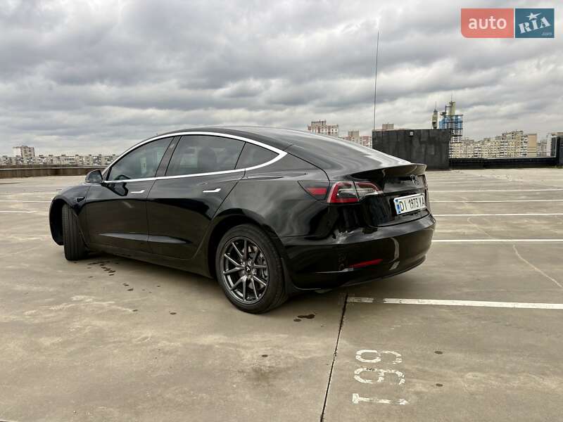 Седан Tesla Model 3 2019 в Києві фото 5 Седан Tesla Model 3 2019 в Києві