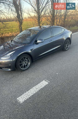 Седан Tesla Model 3 2022 в Черкассах
