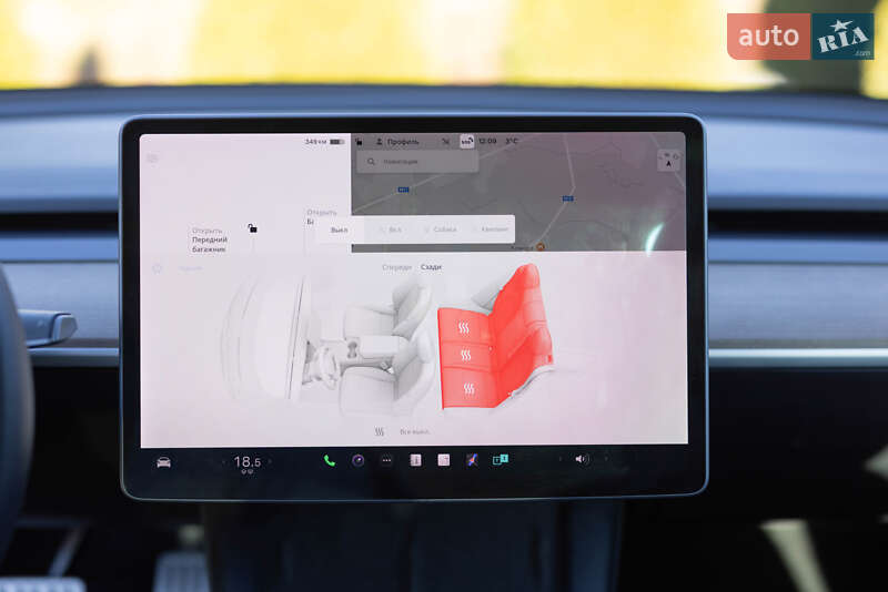 Седан Tesla Model 3 2021 в Львові