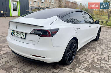 Седан Tesla Model 3 2020 в Кривом Роге