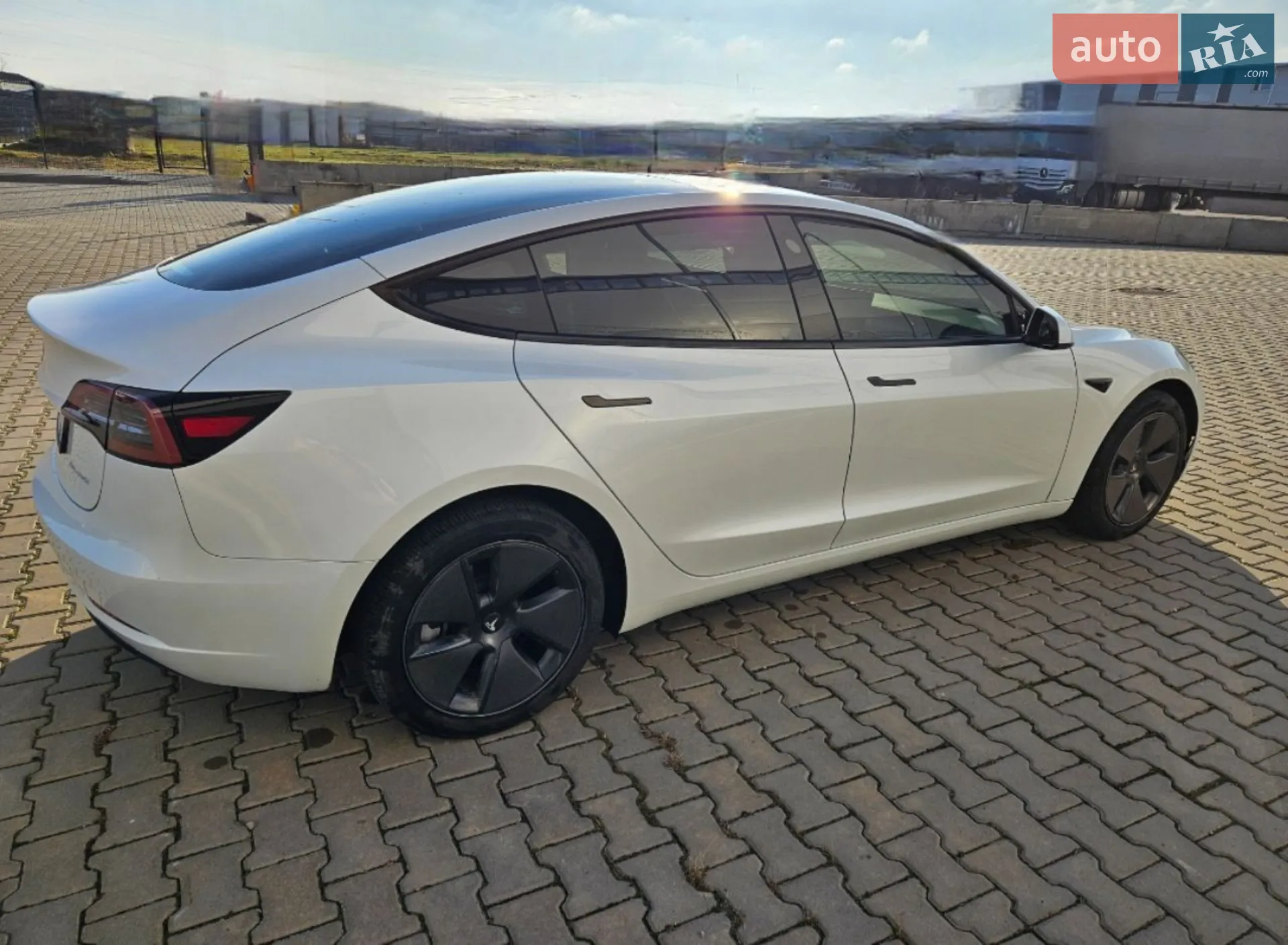2023 Tesla Model 3 - мініатюра 3