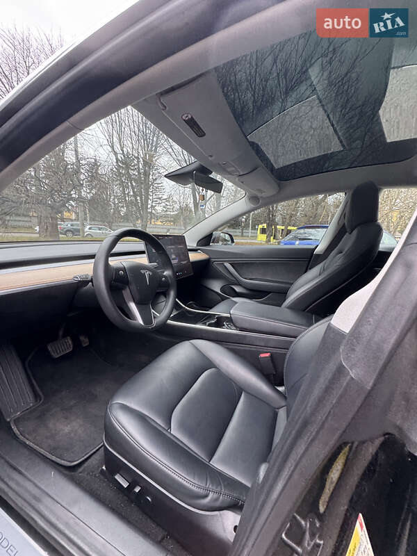 Седан Tesla Model 3 2018 в Бродах фото 9 Седан Tesla Model 3 2018 в Бродах