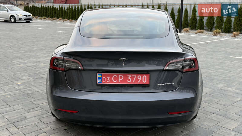 Седан Tesla Model 3 2021 в Луцьку