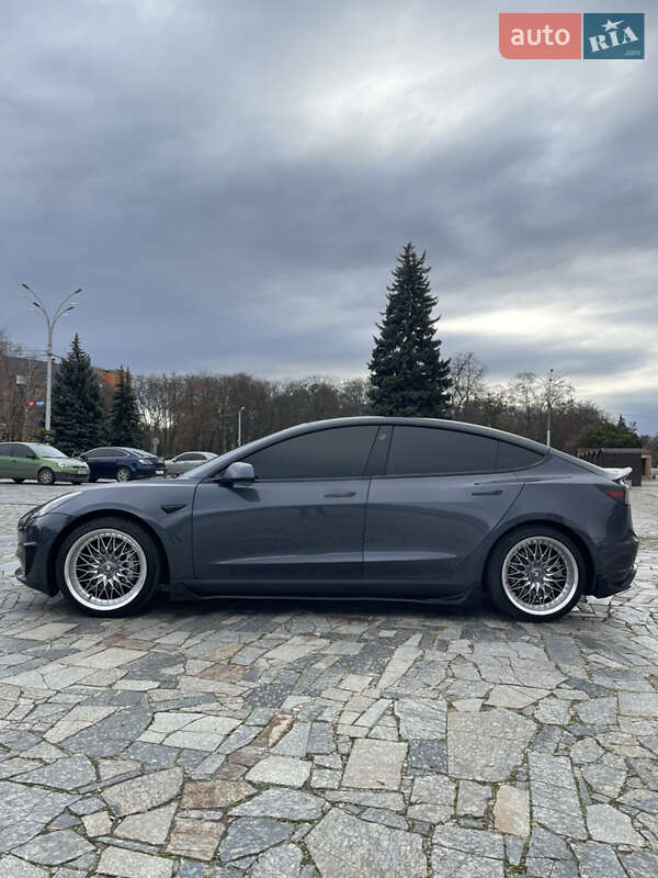 Седан Tesla Model 3 2019 в Кременчуці фото 7 Седан Tesla Model 3 2019 в Кременчуці