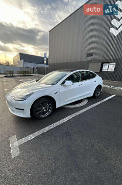 Седан Tesla Model 3 2018 в Днепре
