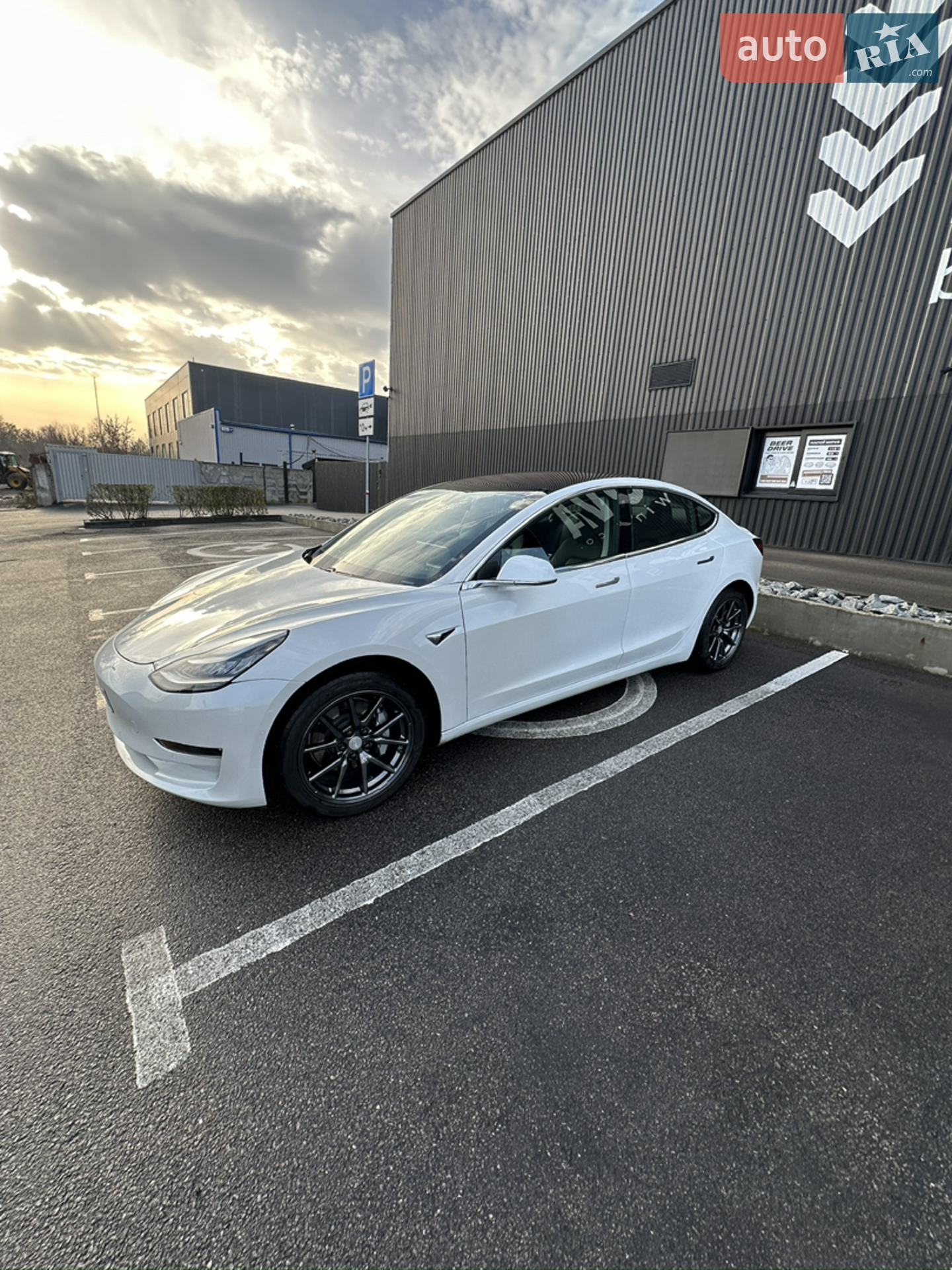 2018 Tesla Model 3 - мініатюра 2