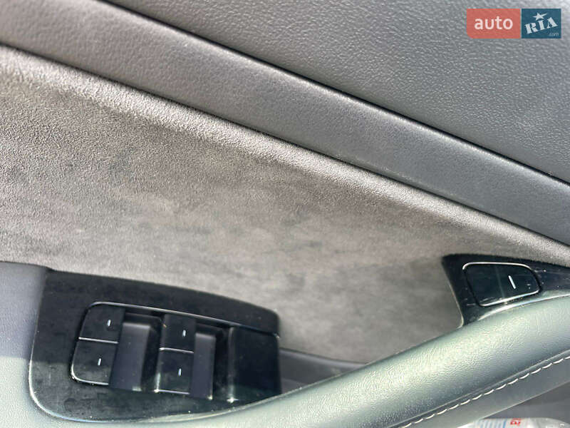 Седан Tesla Model 3 2019 в Львові