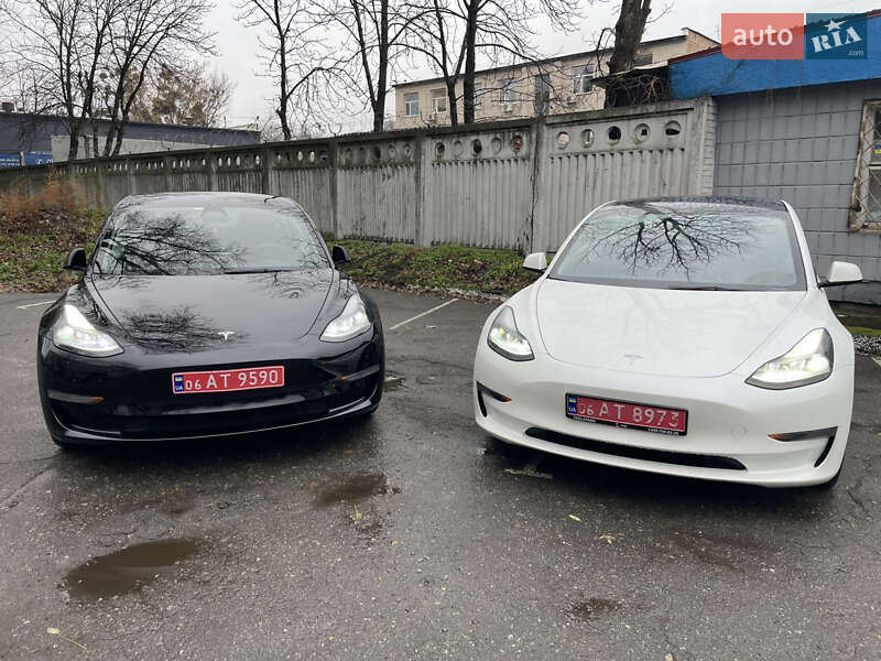 Седан Tesla Model 3 2023 в Киеве