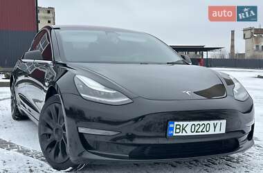 Седан Tesla Model 3 2018 в Рівному