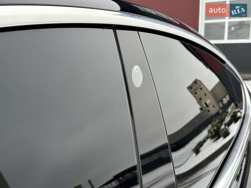 Седан Tesla Model 3 2018 в Ровно