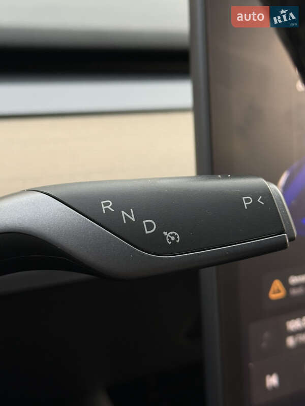 Седан Tesla Model 3 2019 в Киеве