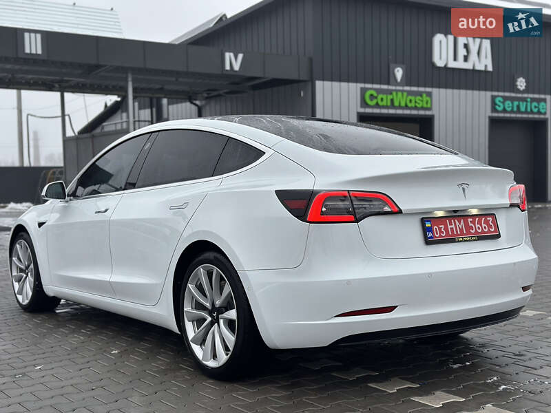 Седан Tesla Model 3 2018 в Владимире