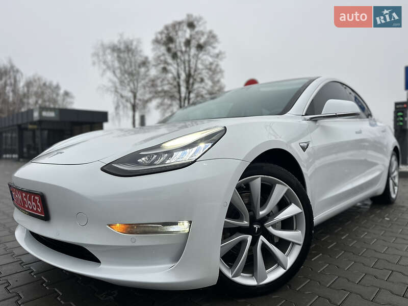 Седан Tesla Model 3 2018 в Владимире
