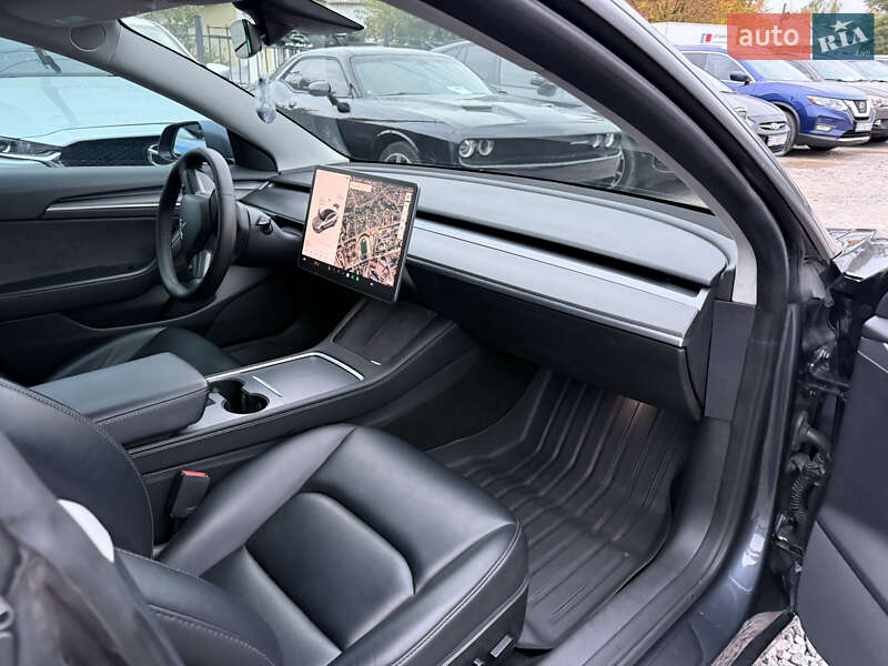 Седан Tesla Model 3 2021 в Полтаві