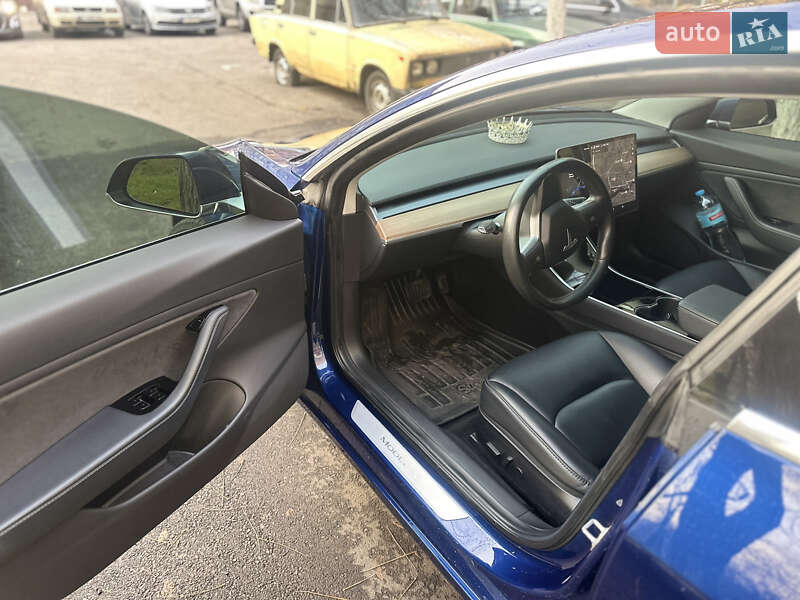 Седан Tesla Model 3 2019 в Полтаве