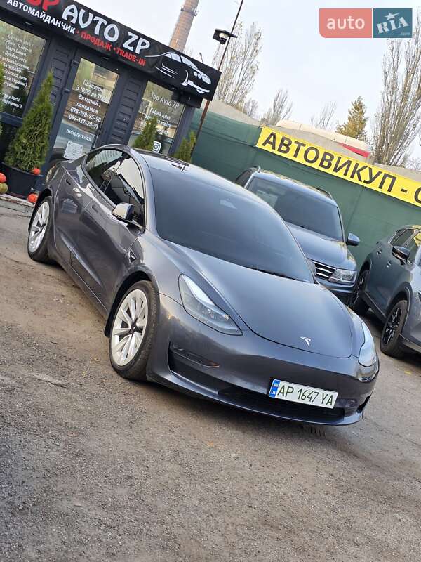 Седан Tesla Model 3 2022 в Днепре