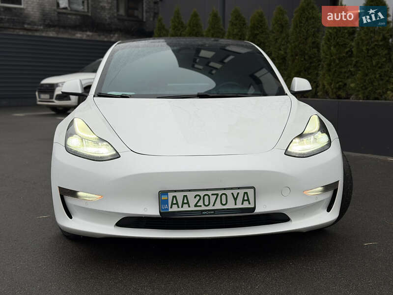 Седан Tesla Model 3 2021 в Киеве фото 4 Седан Tesla Model 3 2021 в Киеве