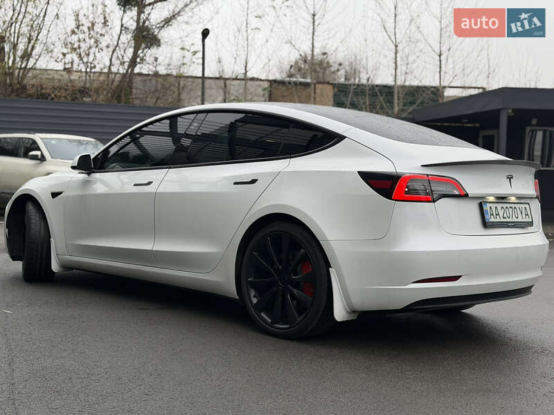 Седан Tesla Model 3 2021 в Киеве фото 10 Седан Tesla Model 3 2021 в Киеве