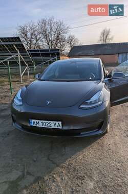 Седан Tesla Model 3 2019 в Полтаве