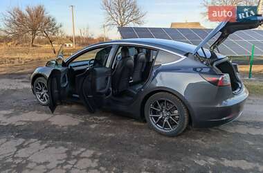 Седан Tesla Model 3 2019 в Полтаве