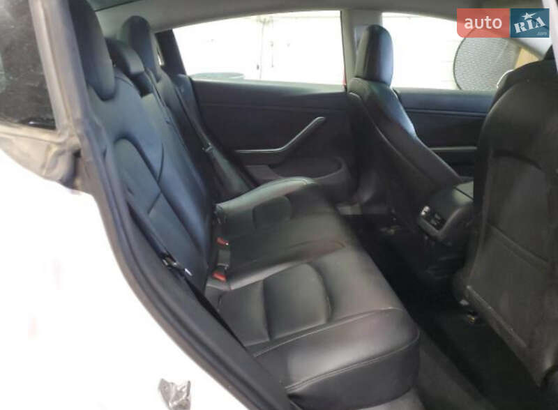 Седан Tesla Model 3 2020 в Киеве фото 10 Седан Tesla Model 3 2020 в Киеве