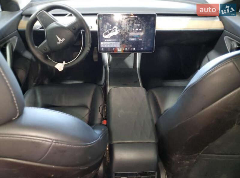 Седан Tesla Model 3 2020 в Киеве фото 8 Седан Tesla Model 3 2020 в Киеве