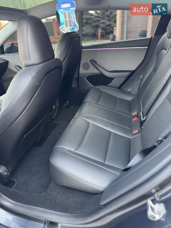 Седан Tesla Model 3 2024 в Софиевской Борщаговке