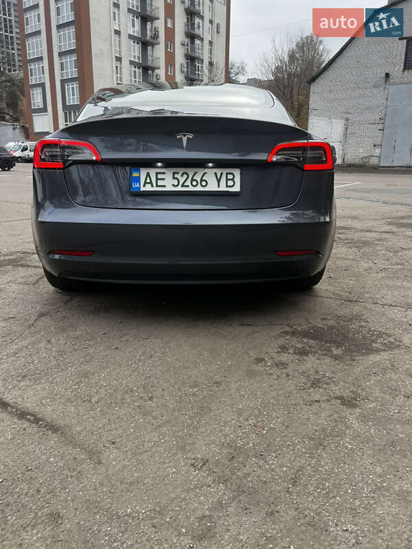 Седан Tesla Model 3 2023 в Дніпрі фото 7 Седан Tesla Model 3 2023 в Дніпрі