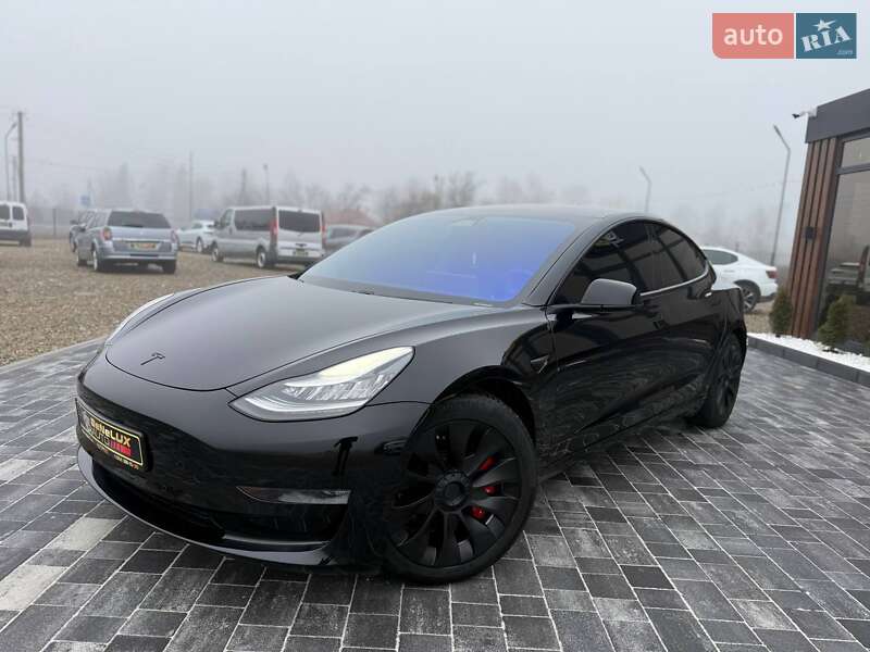 Седан Tesla Model 3 2018 в Коломые