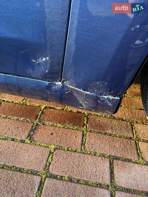 Седан Tesla Model 3 2024 в Львове