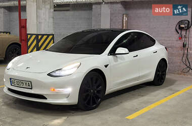 Седан Tesla Model 3 2019 в Днепре