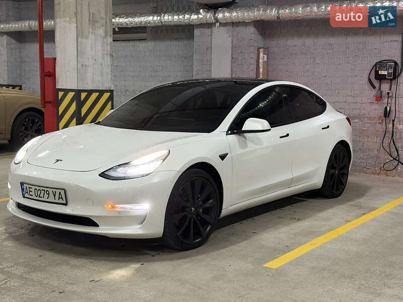 Tesla Model 3 2019 Tesla Model 3 2019