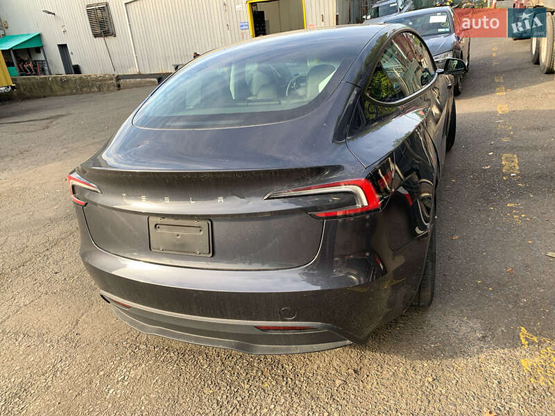 Седан Tesla Model 3 2024 в Хмельницькому