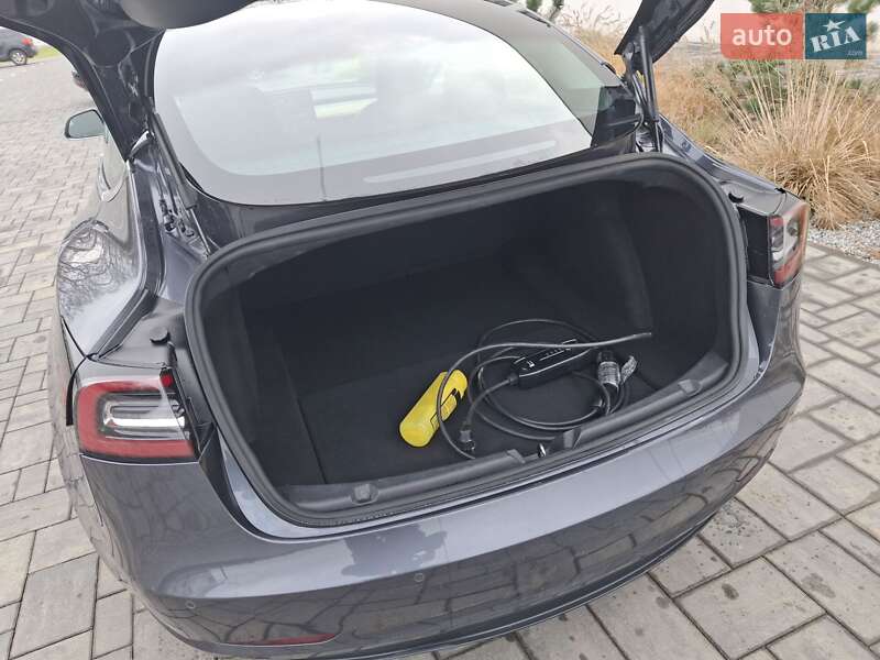 Седан Tesla Model 3 2018 в Луцке фото 8 Седан Tesla Model 3 2018 в Луцке