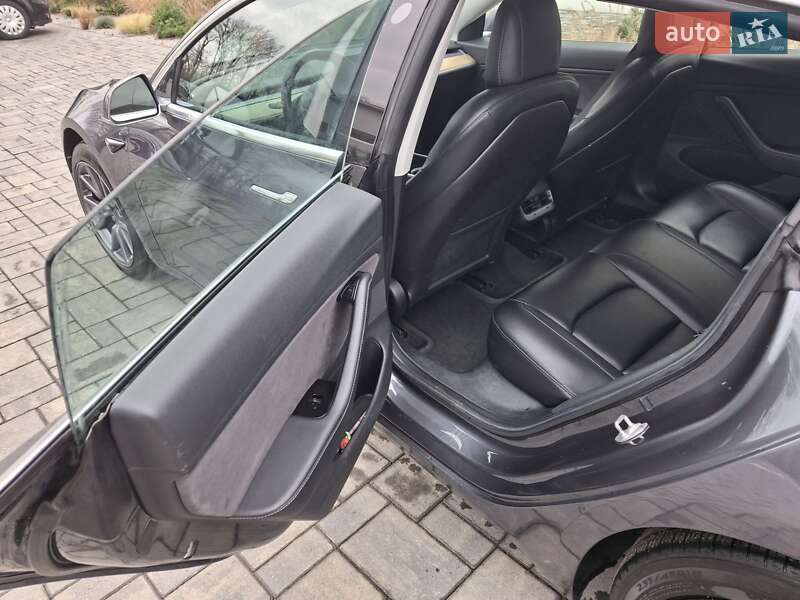 Седан Tesla Model 3 2018 в Луцке фото 7 Седан Tesla Model 3 2018 в Луцке