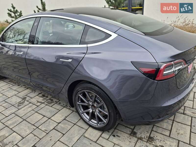 Седан Tesla Model 3 2018 в Луцке фото 16 Седан Tesla Model 3 2018 в Луцке
