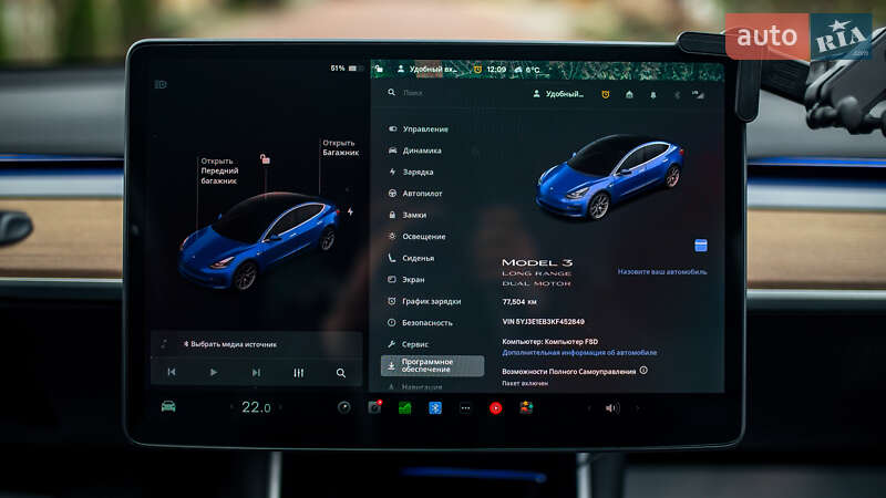 Седан Tesla Model 3 2019 в Чернівцях