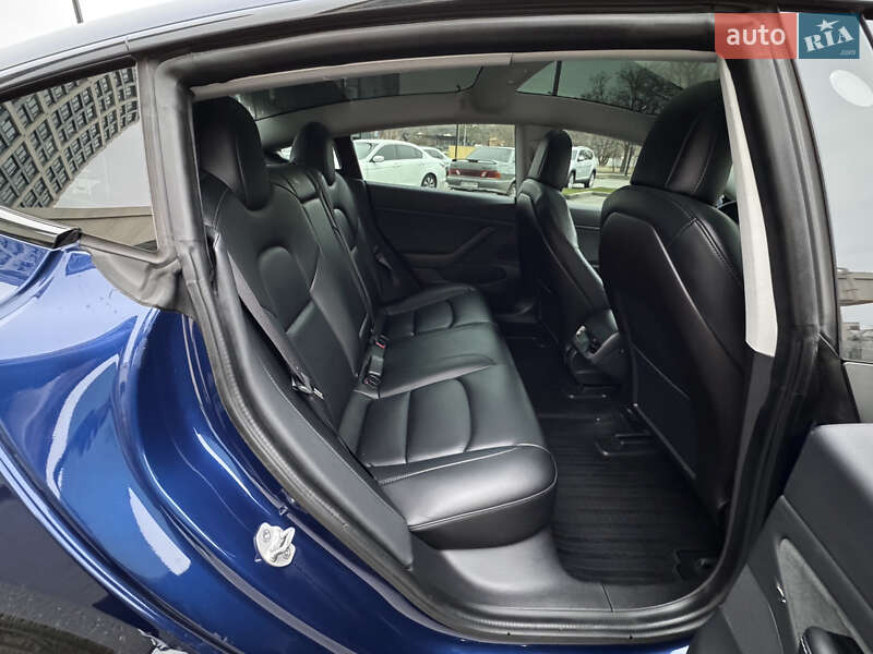 Седан Tesla Model 3 2019 в Дніпрі фото 22 Седан Tesla Model 3 2019 в Дніпрі
