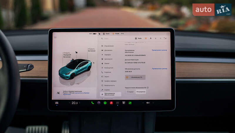 Седан Tesla Model 3 2023 в Чернівцях