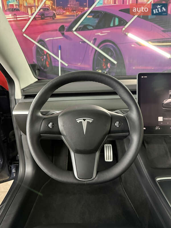 Седан Tesla Model 3 2022 в Києві