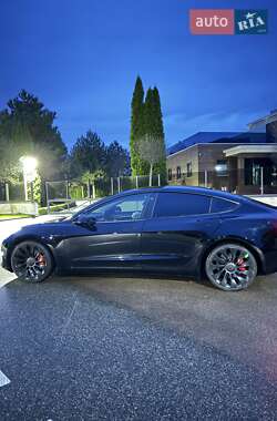 Седан Tesla Model 3 2023 в Києві