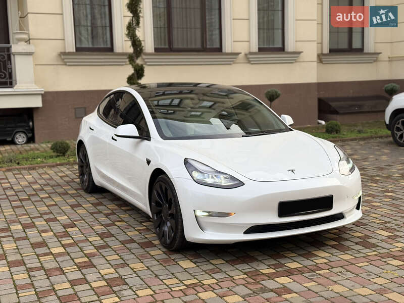 Седан Tesla Model 3 2022 в Одесі