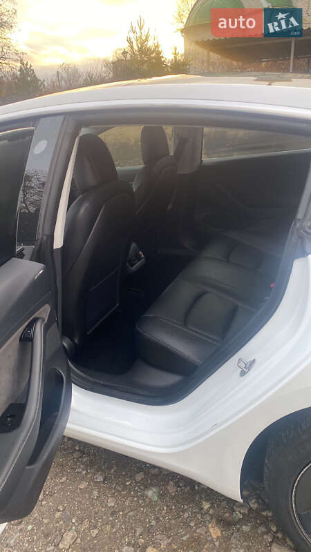 Седан Tesla Model 3 2018 в Харкові