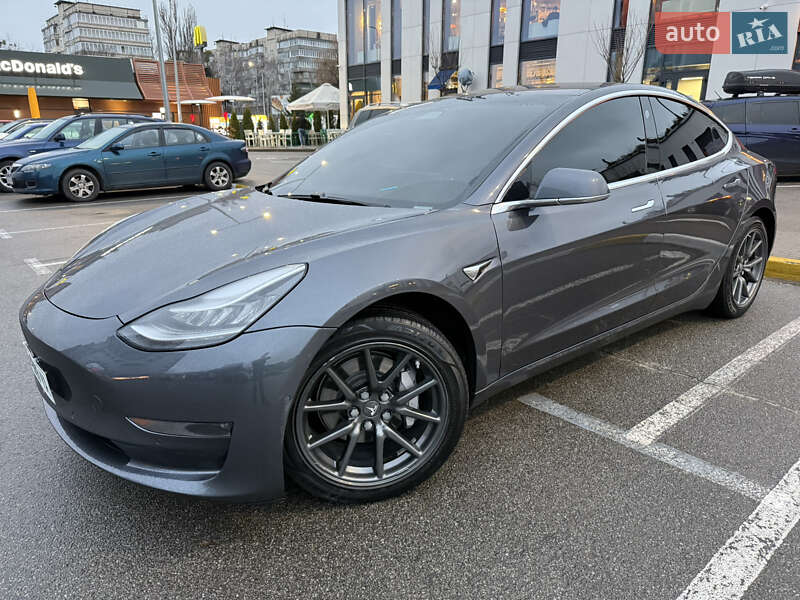 Седан Tesla Model 3 2018 в Києві фото 15 Седан Tesla Model 3 2018 в Києві