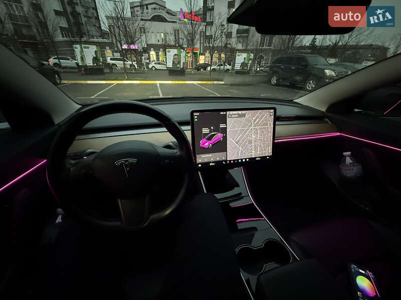 Седан Tesla Model 3 2018 в Києві фото 20 Седан Tesla Model 3 2018 в Києві