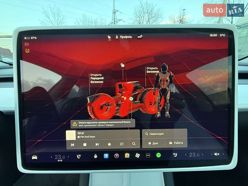 Седан Tesla Model 3 2023 в Хусте